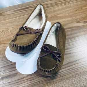 Secret Treasures Women's Moccasin Slippers Brown Fuzzy Lined Slip‎ On Size 6M